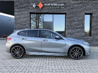 škoda osobní automobily BMW 1-serie 118i 136PK Steptronic M-Sport PANO KUIP VOL! 2024/3