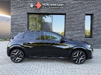 uszkodzony samochody osobowe Peugeot e-208 GT 51kWh 156PK Aut. PANO VOL! 2025/10
