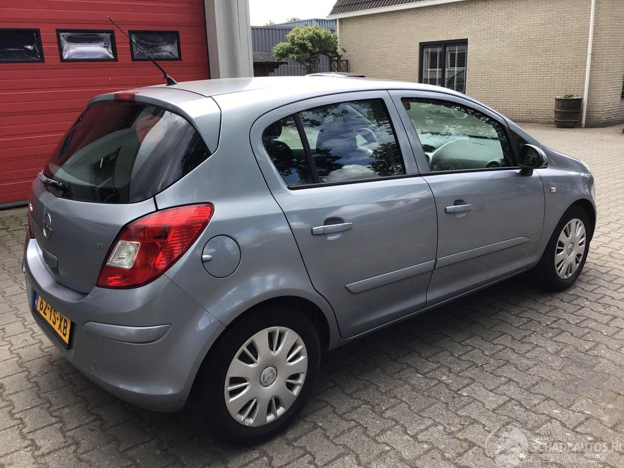 Opel Corsa 1.4-16v enjoy