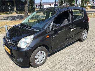 Daihatsu Cuore Cuore  1.0 trend AUTOMAAT lichte schade picture 1