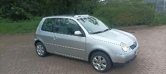 krockskadad bil auto Volkswagen   2003/1