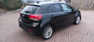 Kia Rio Bj:11-2019 1.4-16v Automaat Navi Climatecontrol Stoelverwarming Lichtautomaat Led-Koplampen 4xelek ramen Privacyglas Stuurwiel met verwarming picture 6