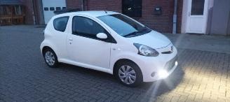 Toyota Aygo Bj:09-2013 1.0-VVT-i Navi Airco Led Elektrische ramen Orginele Toyota inklapbare TomTom navigatie Centrale vergrendeling met afstandsbediening picture 7