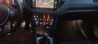 Volkswagen T-Roc 1.5-TSI 150pk R-Line Design Navi Full-Led koplampen Led achterlichten Climatecontrol CruiseControl Stoelverwarming Lichtautomaat Privacyglas picture 15