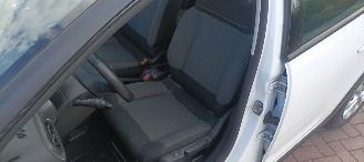 Citroën C3 Shine 1.5-Diesel 102pk Climatecontrol CruiseControl Stoelverwarming Lichtautomaat Regensensor Lichtautomaat Mistlampen Afneembare trekhaak picture 14