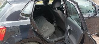 Volkswagen Polo 1.4 TDI DPF Euro6 Climatecontrol frontradar Regensensor leren stuurwiel mistlampen Elektrische ramen Elektrische-spiegels met verwarming Centrale vergrendeling met afstandsbediening Start-Stop systeem 15-inch velgen picture 17