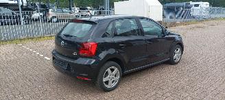 Volkswagen Polo 1.4 TDI DPF Euro6 Climatecontrol frontradar Regensensor leren stuurwiel mistlampen Elektrische ramen Elektrische-spiegels met verwarming Centrale vergrendeling met afstandsbediening Start-Stop systeem 15-inch velgen picture 8