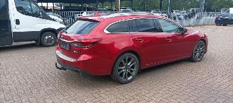 Mazda 6 4x4  Automatik Navi Led koplampen led achterlichten Headup Leren Sportstoelen Memory keyless Entry Blindspot Drivelane cruisecontrol met radar Stoelverwarming Lichtautomaat Regensensor Bose Soundsystem 19-inch velgen trekhaak picture 5