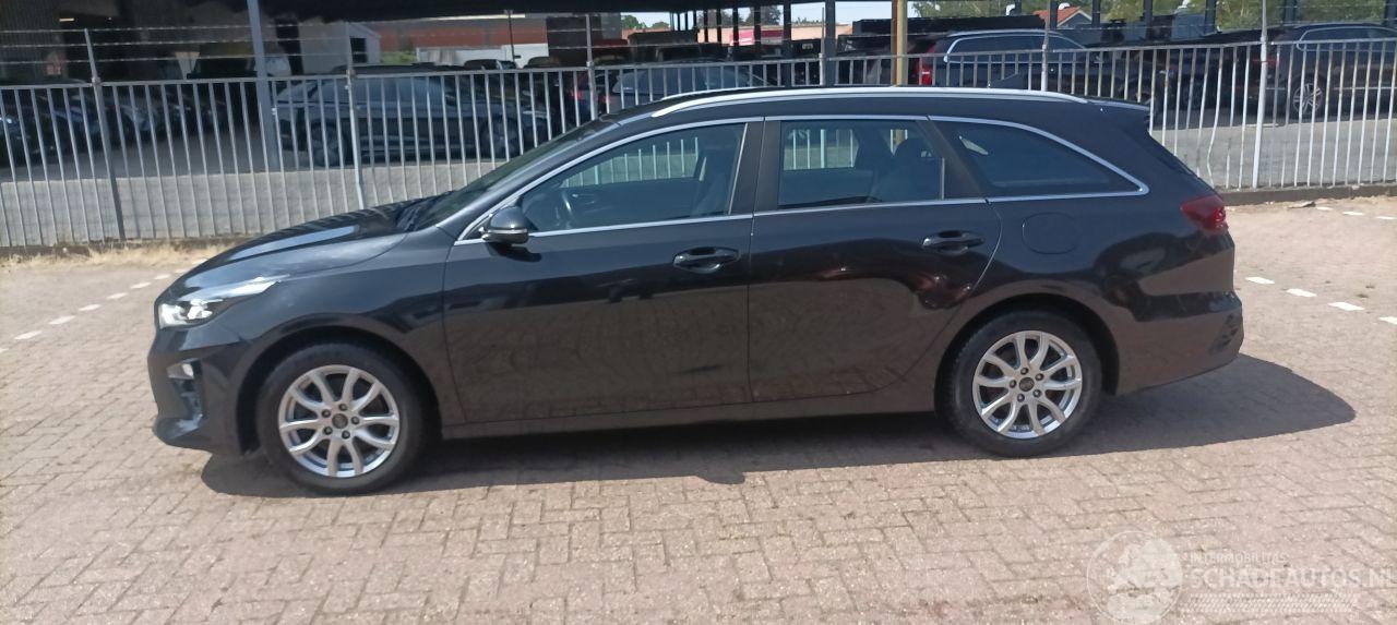 Kia Ceed Bj 9-2018 1.6 Climatecontrol Led-Koplampen Led-Achterlichten Navi Sportstoelen met Memory keyless Entry Blindspot Drivelane parkeer-assistent