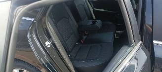 Kia Ceed Bj 9-2018 1.6 Climatecontrol Led-Koplampen Led-Achterlichten Navi Sportstoelen met Memory keyless Entry Blindspot Drivelane parkeer-assistent picture 18