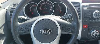 Kia Venga Bj 8-2013 1.6 Automaat Climatecontrol Stoelverwarming Lichtautomaat Privacyglas keyless Entry trekhaak picture 21