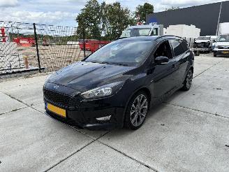 Unfallwagen Ford Focus 1.5 TITANIUM S-LINE -AUTOMAAT-NAVI-PDC-CAMERA 2018/4