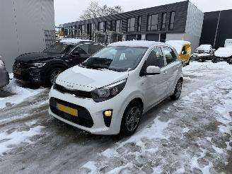 Voiture accidenté Kia Picanto 1.0 DPI Comfortline 2024/1