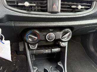 Kia Picanto 1.0 DPI Comfortline picture 17