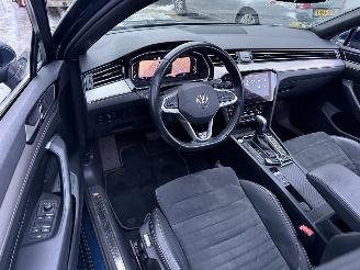 Volkswagen Passat 2.0 TDI R-Line Business+ AUTOMAAT-PANO-NAVI-CAMERA-PDC picture 3