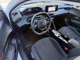 Peugeot e-208 EV Active Pack 50 kWh NAVI - LED picture 3