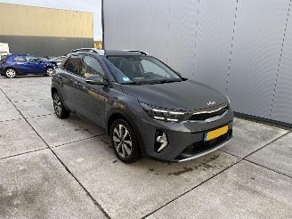 Kia Stonic 1.0 T-GDI MHEV DynamicPlusLIne -AUTOMAAT-NAVI-CAMERA-PDC picture 2