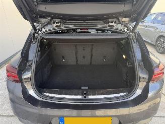 BMW X2 sDrive 18i HIGH EXECUTIVE-AUTOMAAT-NAVI-PDC picture 10