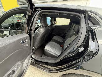 Renault Clio 1.6 E-Tech Full Hybrid 145 Techno CAMERA - NAVI - KEYLESS picture 9