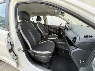 Hyundai I-10 1.0 Comfort-AIRCO-CRUISE picture 11