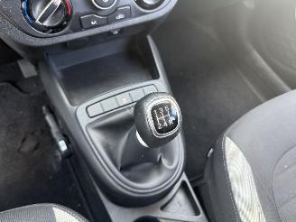 Hyundai I-10 1.0 Comfort-AIRCO-CRUISE picture 19