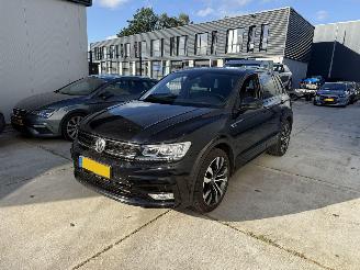 Coche accidentado Volkswagen Tiguan 2.0 TSI 4Motion Highline 179PK - NAP! - NAVI - LED 2016/6