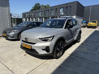 krockskadad bil auto Volvo XC40 RECHARGE 82KWH SINGLE MOTOR EXTENDED RANGE ULTIMATE 2023/11