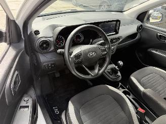 Hyundai I-10 1.0 COMFORT CRUISE - AIRCO picture 3
