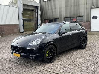 uszkodzony samochody osobowe Porsche Cayenne 3.0 S E-HYBRID Platinum Edition Orgineel Nederlandse Auto NAP! Pano Bose 2016/12