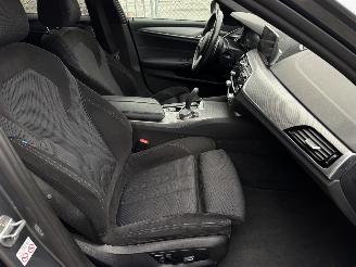 BMW 5-serie 530e iPerformance High Executive M-Pakket Head-up 360Camera picture 12