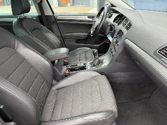 Volkswagen Golf 1.2 TSI R-Line 5Deurs Navi picture 11