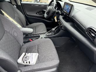 Toyota Yaris 1.5 Hybrid 115 Bussines Plus picture 11