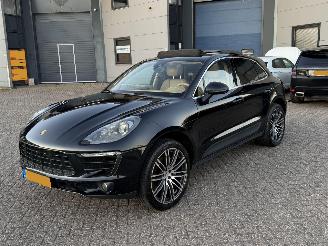krockskadad bil auto Porsche Macan 3.0D S 258Pk Pano Bose 2016/5