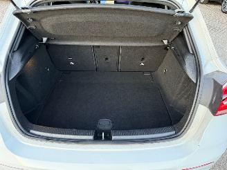Mercedes A-klasse 220 4Matic Premium Plus Pano Sfeerverlichting picture 23