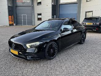 krockskadad bil auto Mercedes A-klasse 180 AMG Pakket Pano Nap Nederlandse Auto! Memory 2020/9