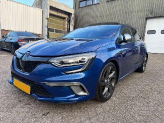 Voiture accidenté Renault Mégane 1.6 Tce Gt 205Pk Automaat Pano Bose 2017/6