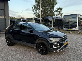 Volkswagen T-Roc 1.5 TSI Life Bussines Iq Light NAP Nederlandse Auto picture 3