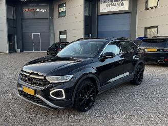 krockskadad bil auto Volkswagen T-Roc 1.5 TSI Life Bussines Iq Light NAP Nederlandse Auto 2023/5