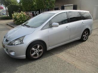 Avarii autoturisme Mitsubishi Grandis 2.4 -16V INTENSE AUTOMAAT 7 PERSOONS 2005/2