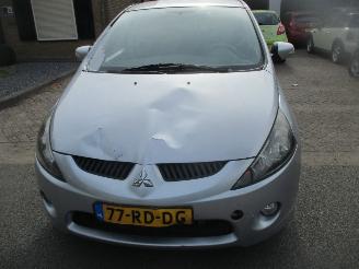 Mitsubishi Grandis 2.4 -16V INTENSE AUTOMAAT 7 PERSOONS picture 3