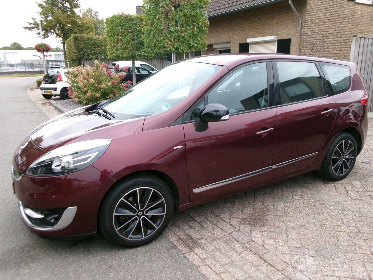 Renault Grand-scenic 2.0 BOSE AUTOMAAT 7 PERSOONS CLIMA NAVI