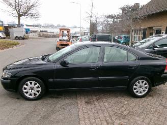Volvo S-60 2.4 I GEEN SCHADE picture 2