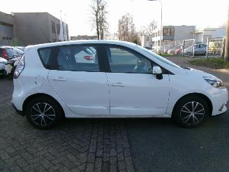 Renault Scenic 1.5 DCI EXPRESSION CLIMA NAVI picture 5