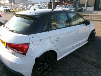 Audi A1 1.0 TFSI ADRENALIN AIRCO NAVI 5 DEURS picture 6
