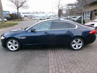 Jaguar XF 2.0 D R-SPORT AWD picture 2