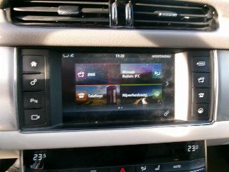 Jaguar XF 2.0 D R-SPORT AWD picture 20