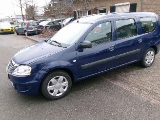 Coche accidentado Dacia Logan 1.6 AMBIANCE 7 PERSOONS AIRCO 2009/12