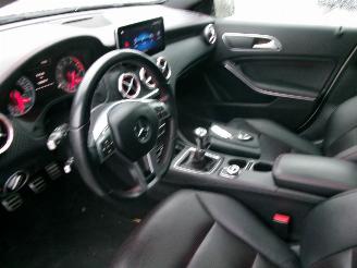 Mercedes A-klasse 200 PRESTIGE CLIMA PANO LEDER picture 12