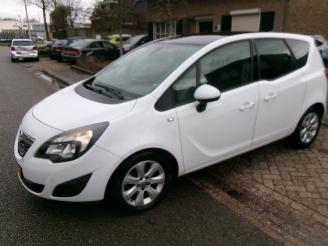 Vaurioauto  passenger cars Opel Meriva 1.3 CDTI ANNIVERSARY 2012/9