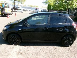 Peugeot 108 1.0e-VTI ACTIVE AIRCO picture 2